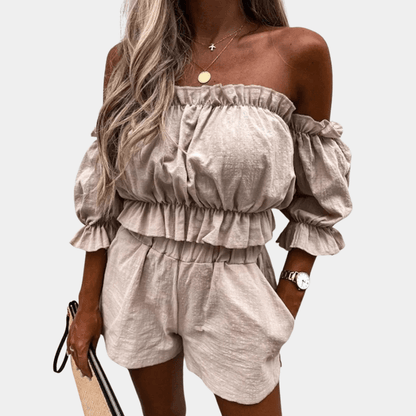 Yara - Off-Shoulder-Top und kurze Hose im Set