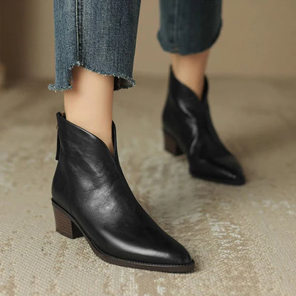 Elegante Stiefeletten mit Absatz im Retro-Stil aus veganem Leder für Damen | Eco-Friendly Materials