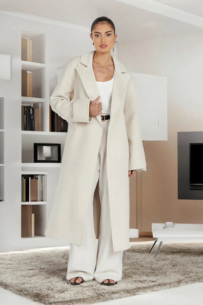 Stilvoller Gürteltrenchcoat mit Hose als Zweiteiler-Set für Damen | Ideal für den Winter